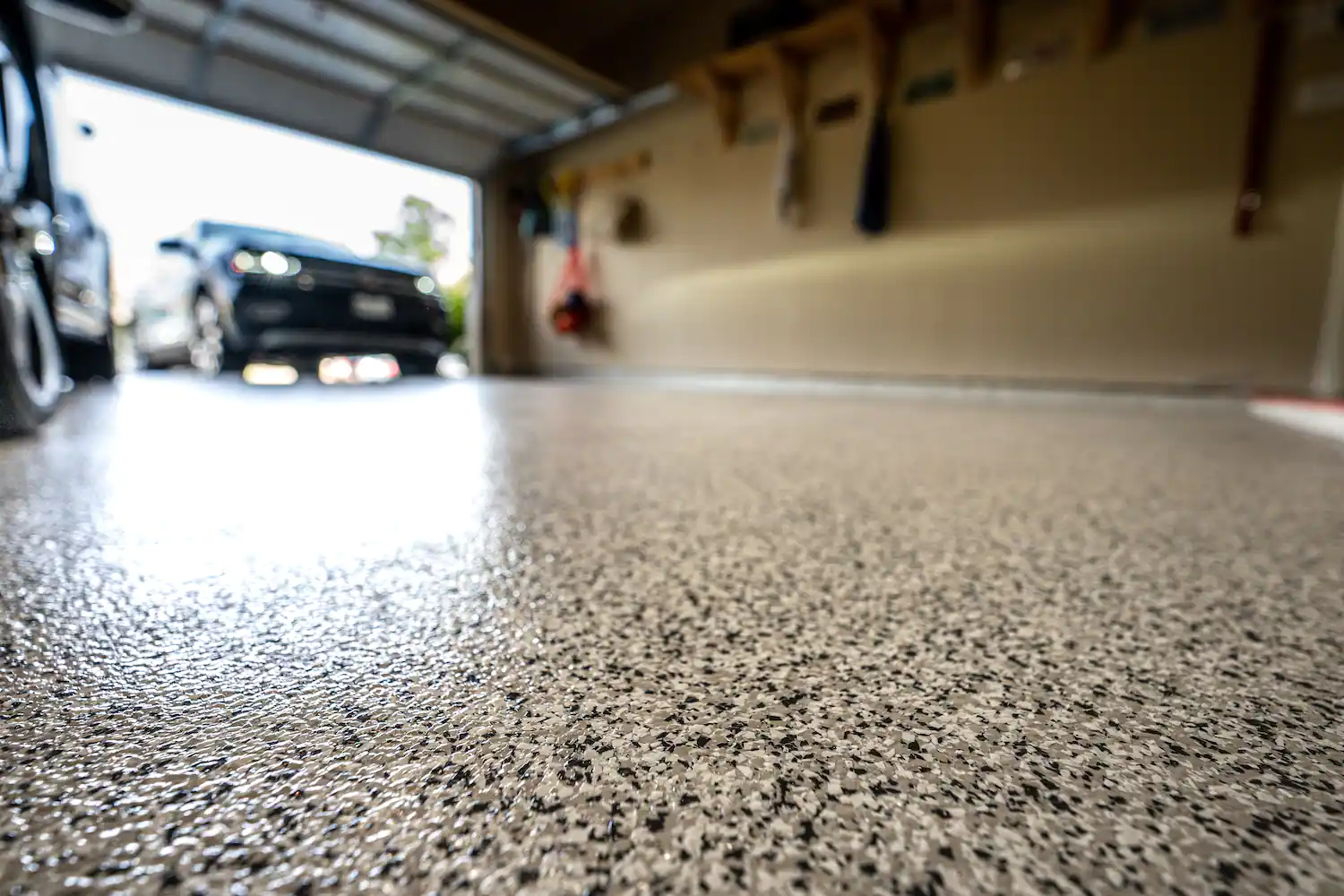 Top Tips for a Successful Epoxy Coating Application on Your Garage Floor