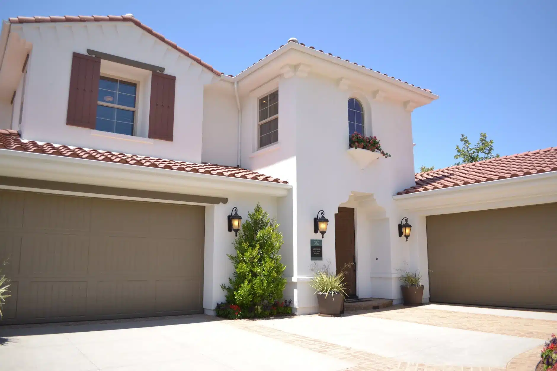 Revive your Garage Doors: Mastering the Art of Cable Repair