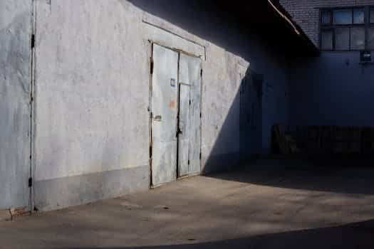 how to adjust a garage door